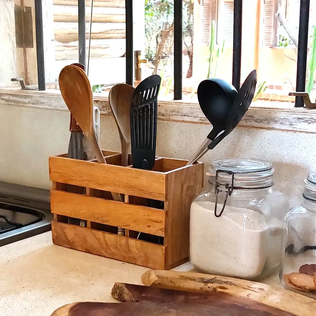 Utensil Crate (Dark Brown)